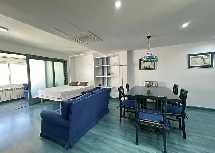 Agi Avenida Apartments