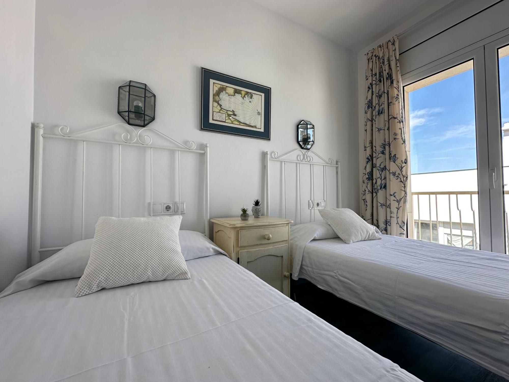 Apartment Agi Avenida Roses