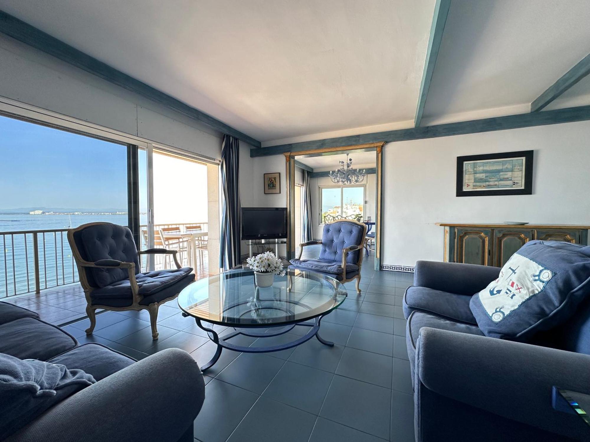 Apartment Agi Avenida