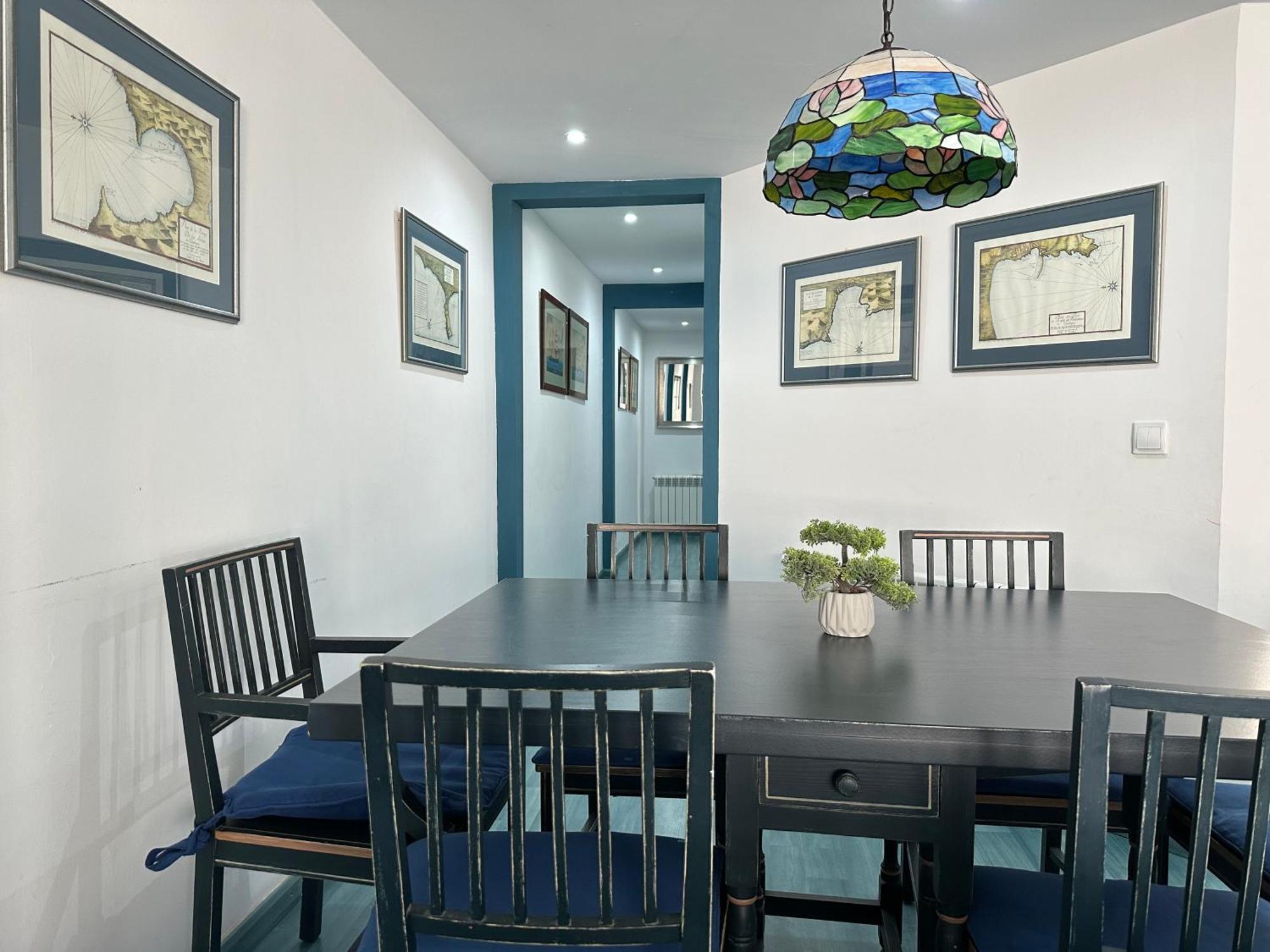 Agi Avenida Apartment Roses